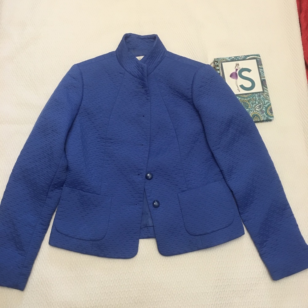 Casual corner sz4 blue pockets blazer buttons care